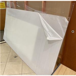 Lot 119

Sheets of Perspex